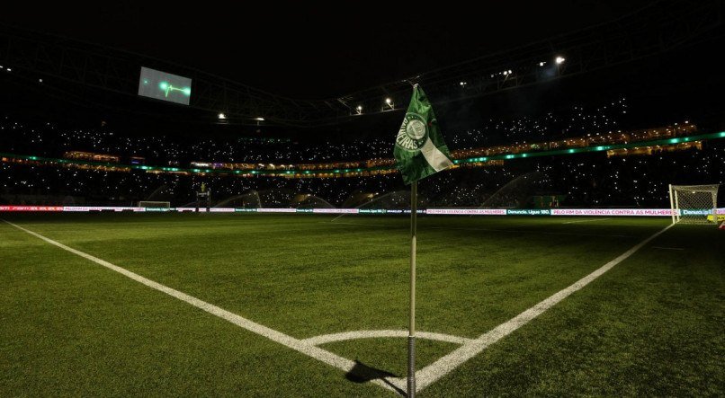 Show de luzes em jogo do Palmeiras no Allianz Parque