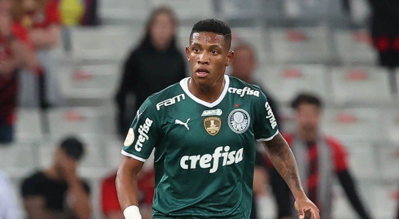 Danilo saiu do Palmeiras, e foi atuar no Forest