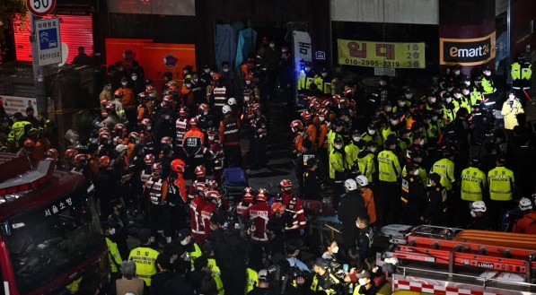Tumulto em festa de Halloween deixa ao menos 120 mortos em Seul