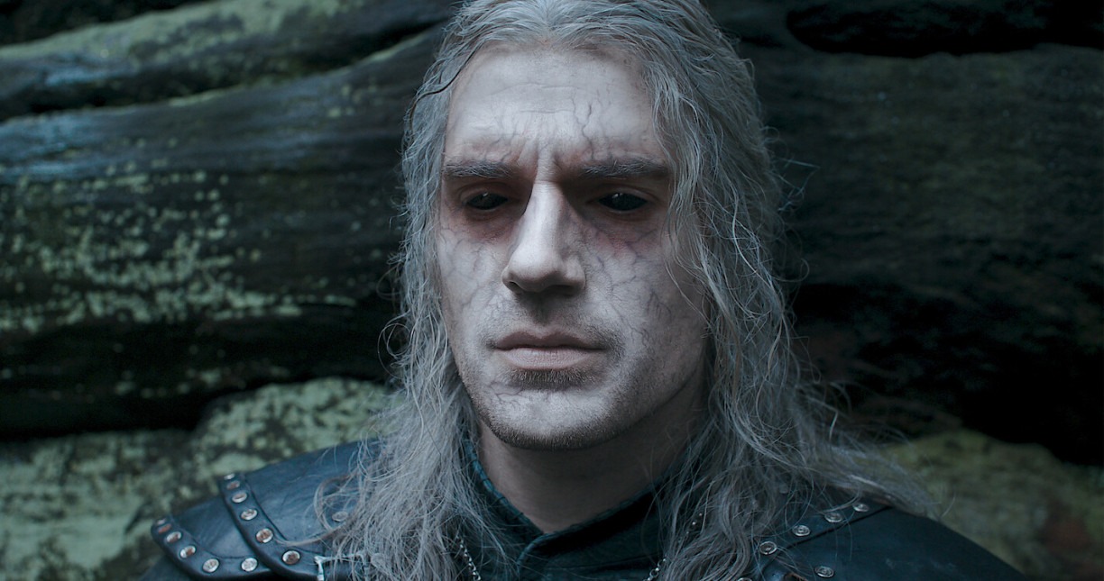 The Witcher: Henry Cavill, que dá vida a Geralt de Rivia, pede para fãs não  jogarem moedas nele 