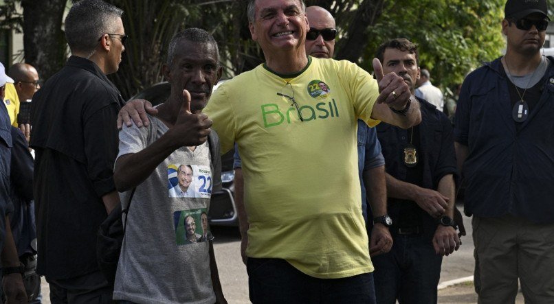 Jair Bolsonaro votou no Rio de Janeiro na manh&atilde; deste domingo (30), veja pronunciamento do presidente sobre resultado favor&aacute;vel para Lula. Onde est&aacute; Bolsonaro?