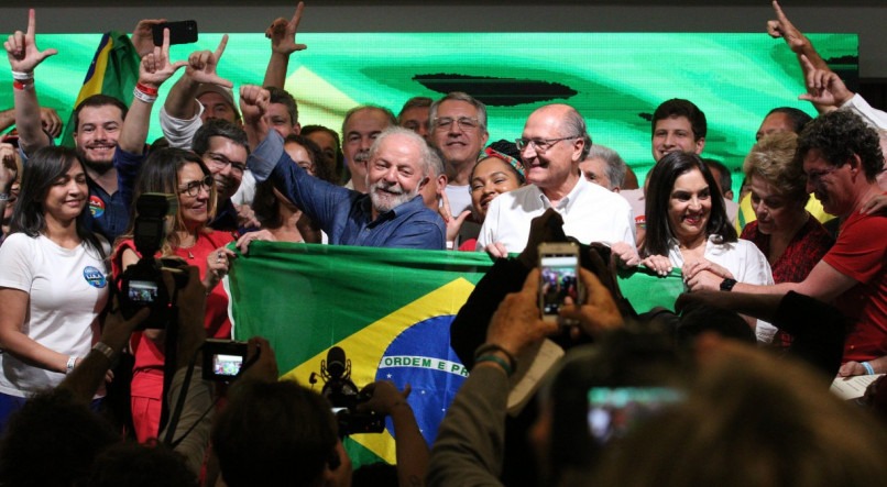 Lula derrotou Bolsonaro nas eleições presidenciais de outubro