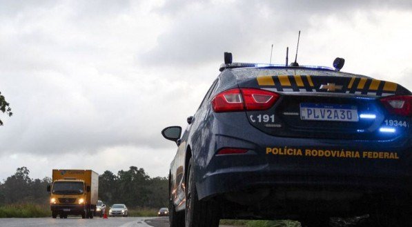 RODOVIAS VOLTARAM A TER TRECHOS BLOQUEADOS NESTA SEXTA-FEIRA 18