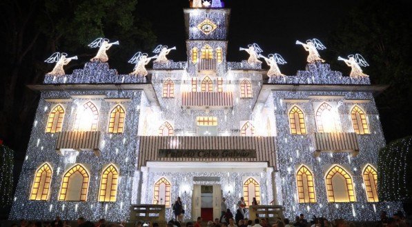 Mesmo após chuvas, Natal de Garanhuns realiza abertura, com expectativa de receber 1,3 milhão de pessoas