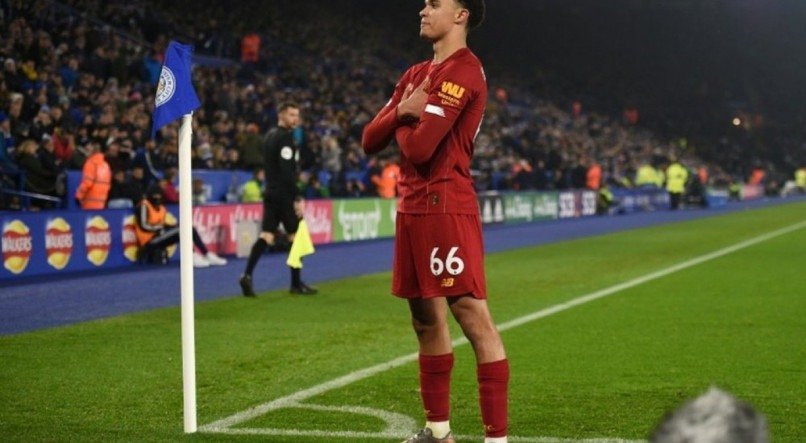 Trent Alexander-Arnold ser&aacute; titular na partida contra o Leicester, pela Premier League