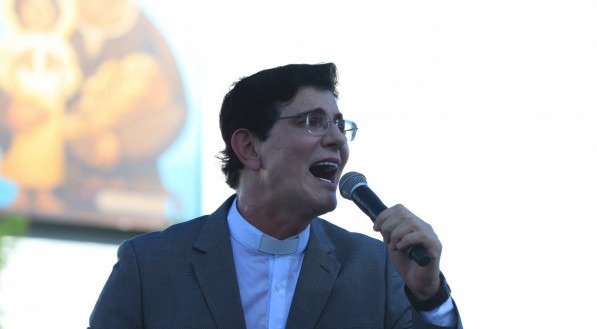 Terço de Jesus das Santas Chagas, com o padre Reginaldo Manzotti