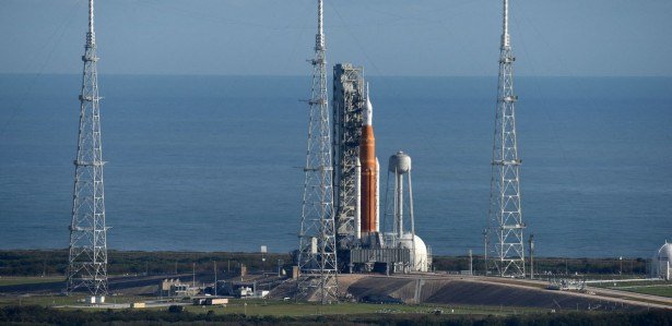 La nave espacial Orión regresa a la Tierra después de la misión lunar