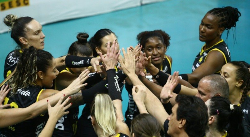 O Praia Clube est&aacute; na final da Superliga Feminina de V&ocirc;lei 22/23