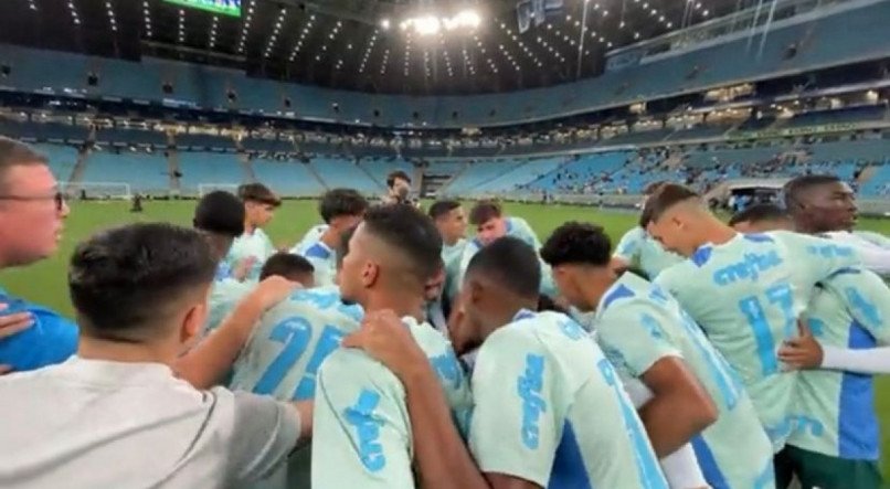 O Palmeiras conquistou o título do Brasileirão Sub-17 diante do Grêmio em Porto Alegre