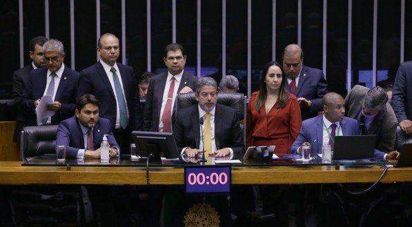 PL 2655/22 prev&ecirc; isen&ccedil;&atilde;o de Imposto de Renda para deputados? Veja do que se trata