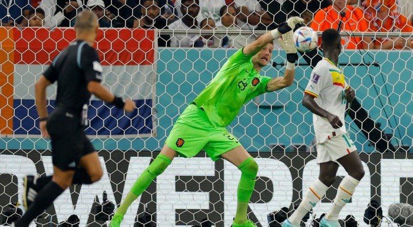 Andries Noppert é o goleiro da Holanda e o jogador mais alto da Copa do Mundo 2022