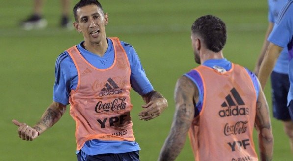 Di Maria foi confirmado na escala&ccedil;&atilde;o da Argentina para encarar a Fran&ccedil;a na Final da Copa do Mundo 2022