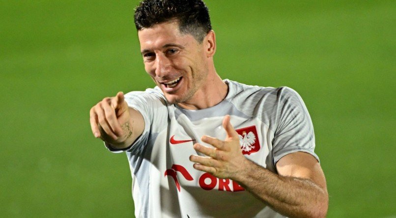 Robert Lewandowski jogar&aacute; contra Messi nesta quarta (30)