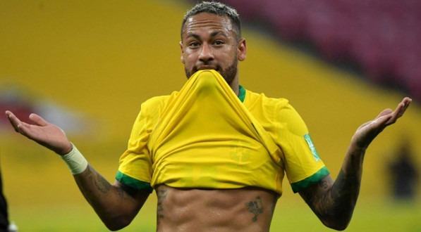Neymar &eacute; o principal craque do Brasil e do PSG
