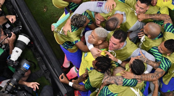 Brasil x S&eacute;rvia pela Copa do Mundo