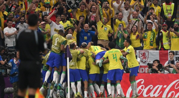Brasil x S&eacute;rvia pela Copa do Mundo