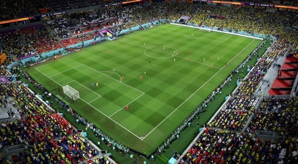 RACISMO NO FUTEBOL: Lula sanciona leis que aumentam penas para quem pratica o crime