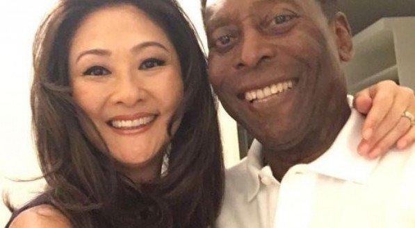 M&aacute;rcia Aoki foi a terceira esposa de Pel&eacute; 