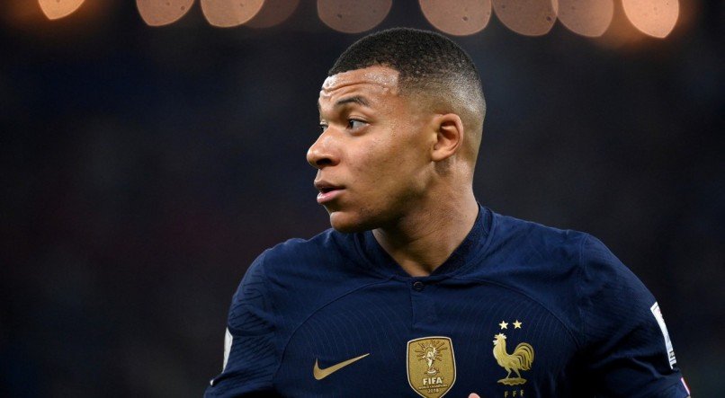 Mbapp&eacute; do PSG e Sele&ccedil;&atilde;o Francesa 