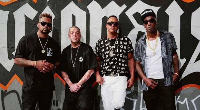 Racionais MC's é um grupo de rap formado por Mano Brown, Ice Blue, Edi Rock e KL Jay. 