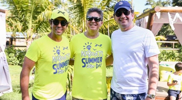 Jonas Moura, CEO da NX Boats recebeu o empresário Jaime Queiroz e o presidente da OAB-PE Fernando Ribeiro Lins no evento náutico Summer Day, que marcou os 8 anos do estaleiro pernambucano Paula Maestrali/DIVULGAÇÃO