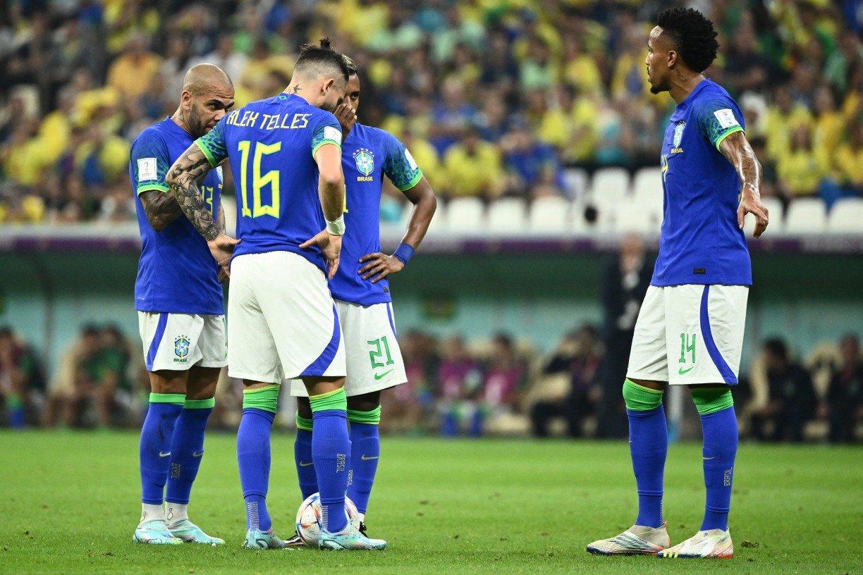 Brasil entra em campo pela liderança do Grupo G; veja os jogos da Copa  nesta sexta-feira