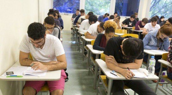 Est&atilde;o dispon&iacute;veis mais de 2,9 mil vagas em diversos cursos, a maioria destinada a cotas sociais, para estudantes ind&iacute;genas e negros