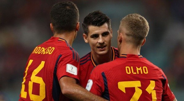 A Espanha enfrenta a It&aacute;lia pela semifinal da Nations League nesta quinta (15)