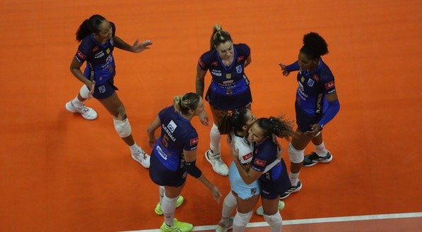 O ano ruim do vôlei feminino brasileiro no Mundial de Clubes - UOL