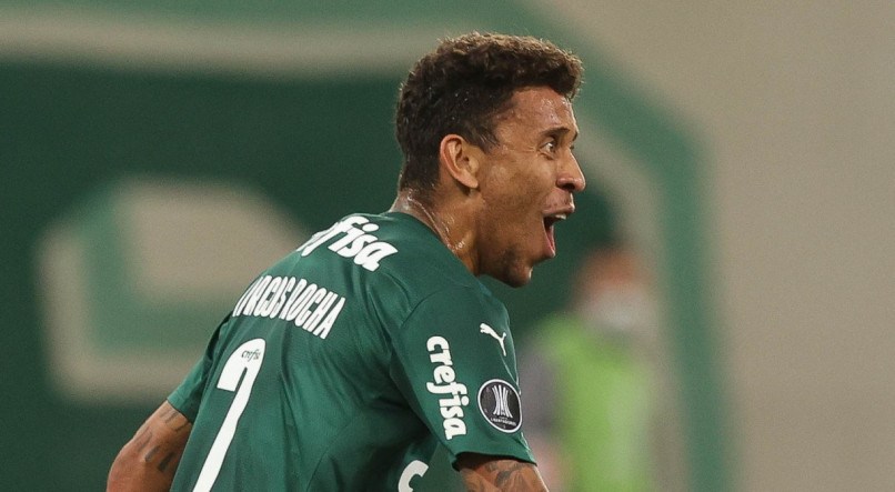 Marcos Rocha é lateral-direito do Palmeiras 