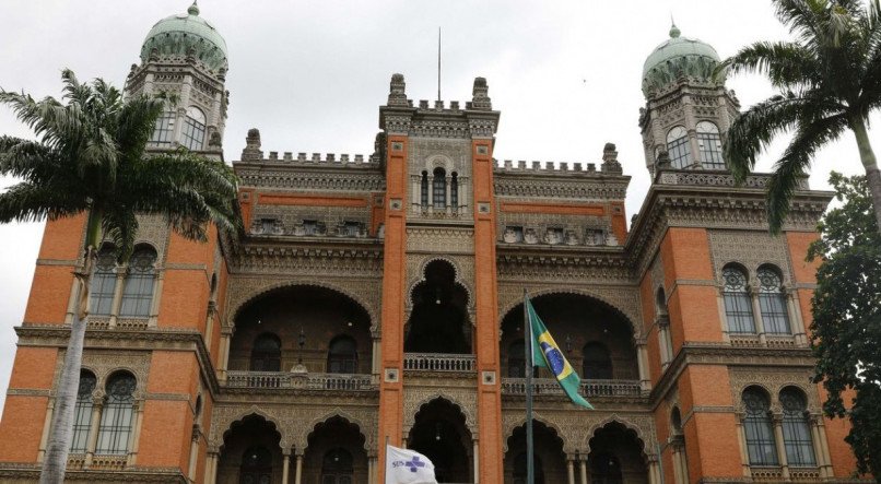 Os pesquisadores da Fiocruz explicaram que a covid-19 n&atilde;o ser&aacute; curada com um &uacute;nico medicamento