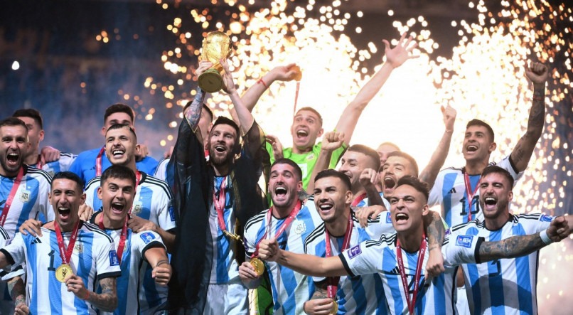 Argentina conquistou o terceiro t&iacute;tulo da Copa do Mundo diante da Fran&ccedil;a no Catar