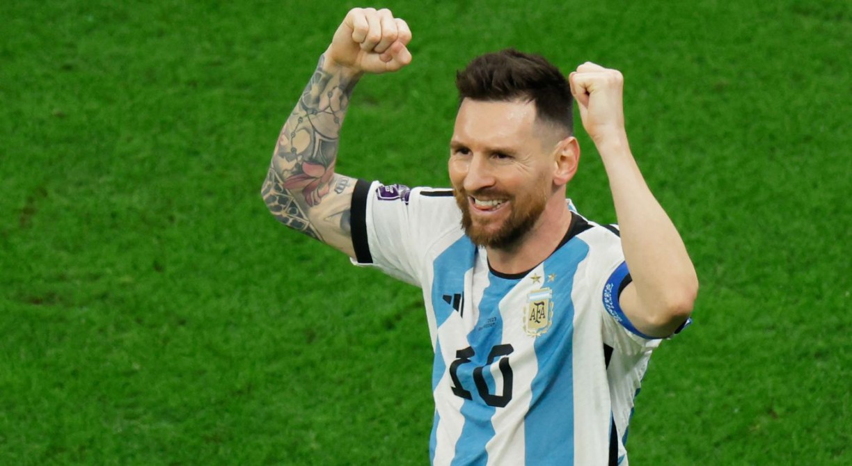 Lionel Messi comemora gol da Argentina.