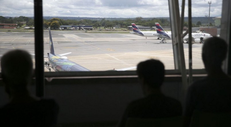 Aeroporto de Brasília estava entre os afetados pela greve dos pilotos e comissários.