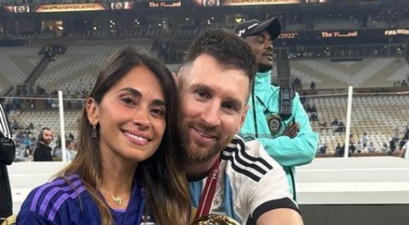 Messi com a esposa Antonella