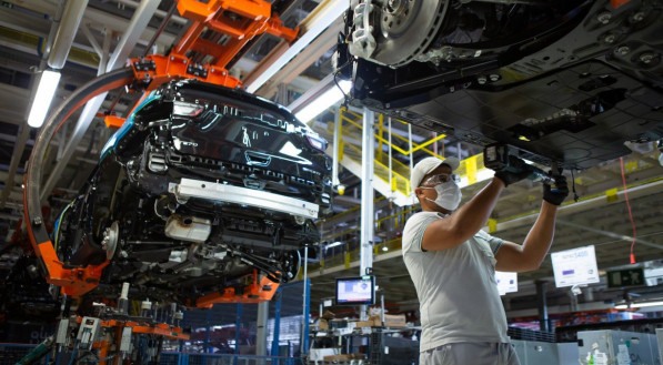 Indústria automotiva foi uma das que mais contribuiu para o crescimento da produção industrial em Pernambuco em abril