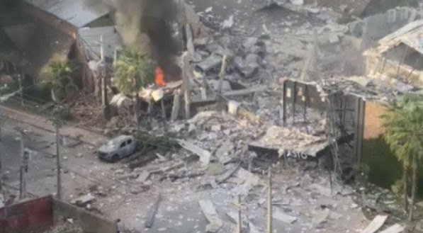 Forte explosão destrói restaurante do grupo Coco Bambu e deixa vigilante ferido