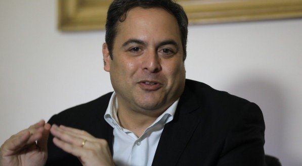 Quem é o aliado de Lula que quer barrar Paulo Câmara no Banco do Nordeste?