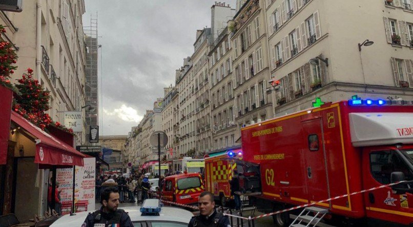 Polícia investiga tiroteio em Paris nesta sexta-feira (13), dois dias antes do Natal