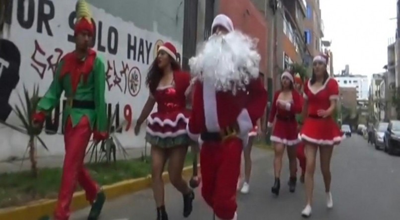 Quatro traficantes no Peru tiveram uma surpresa desagradável com a visita do Papai Noel