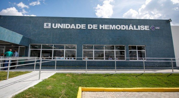 PAULO CÂMARA inaugura centro de HEMODIÁLISE no Hospital Mestre Vitalino, em Caruaru, Agreste de Pernambuco 