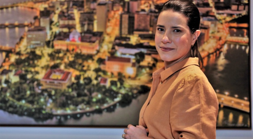 Nova governadora de Pernambuco, Raquel Lyra, publicou decreto exonerando todos os cargos comissionados no Estado.