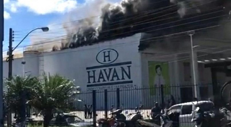 Loja da Havan em Vitória da Conquista pegou fogo