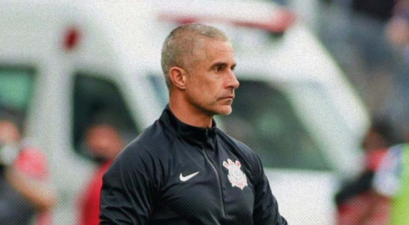 Sylvinho treinou o Corinthians entre maio de 2021 e fevereiro de 2022