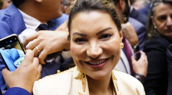 Foto da primeira-dama Rosângela Lula da Silva durante o dia da posse do presidente Lula
