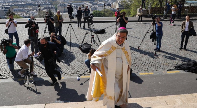  Ex-arcebispo francês Michel Aupetit é investigado por agressão sexual