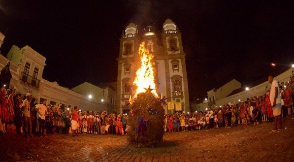 Queima da Lapinha encerra festejos natalinos do Recife nesta sexta-feira (6)