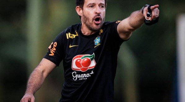 TRANSMISSÃO BRASIL X ARGENTINA AO VIVO: Saiba horário, escalações e onde acompanhar ao vivo a partida do Sul-Americano Sub-20 nesta segunda (23)