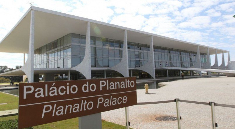 Pal&aacute;cio do Planalto na Pra&ccedil;a dos Tr&ecirc;s Poderes, em Bras&iacute;lia