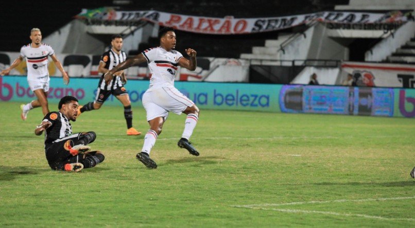 Santa Cruz x Botafogo-PB pela Copa do Nordeste